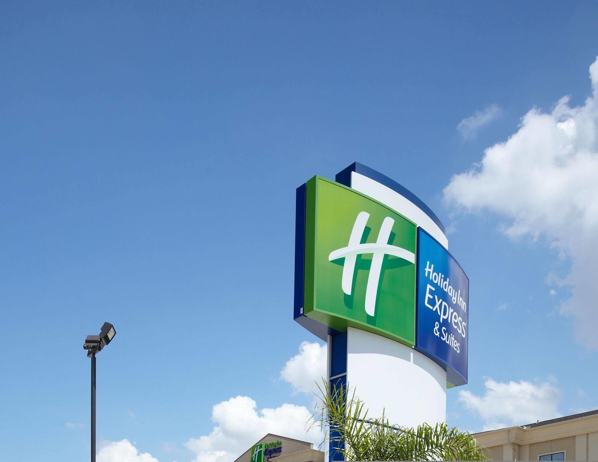 Holiday Inn Express & Suites Deer Park, An Ihg Hotel Экстерьер фото